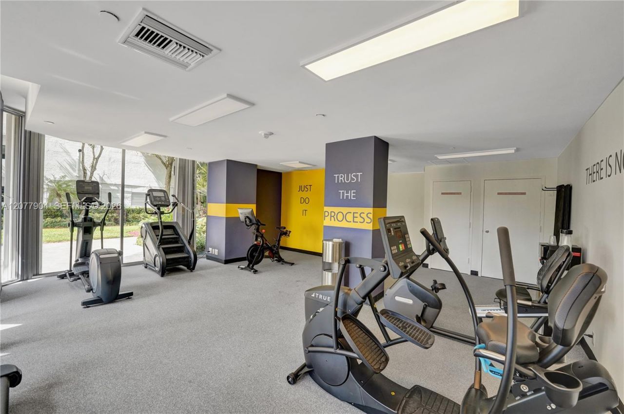 3500 Mystic Pointe Dr , Unit 2202, Aventura, FL 33180 Photo