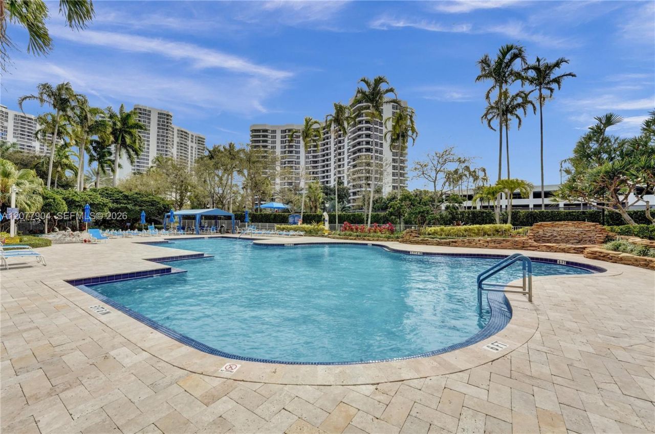 3500 Mystic Pointe Dr , Unit 2202, Aventura, FL 33180 Photo