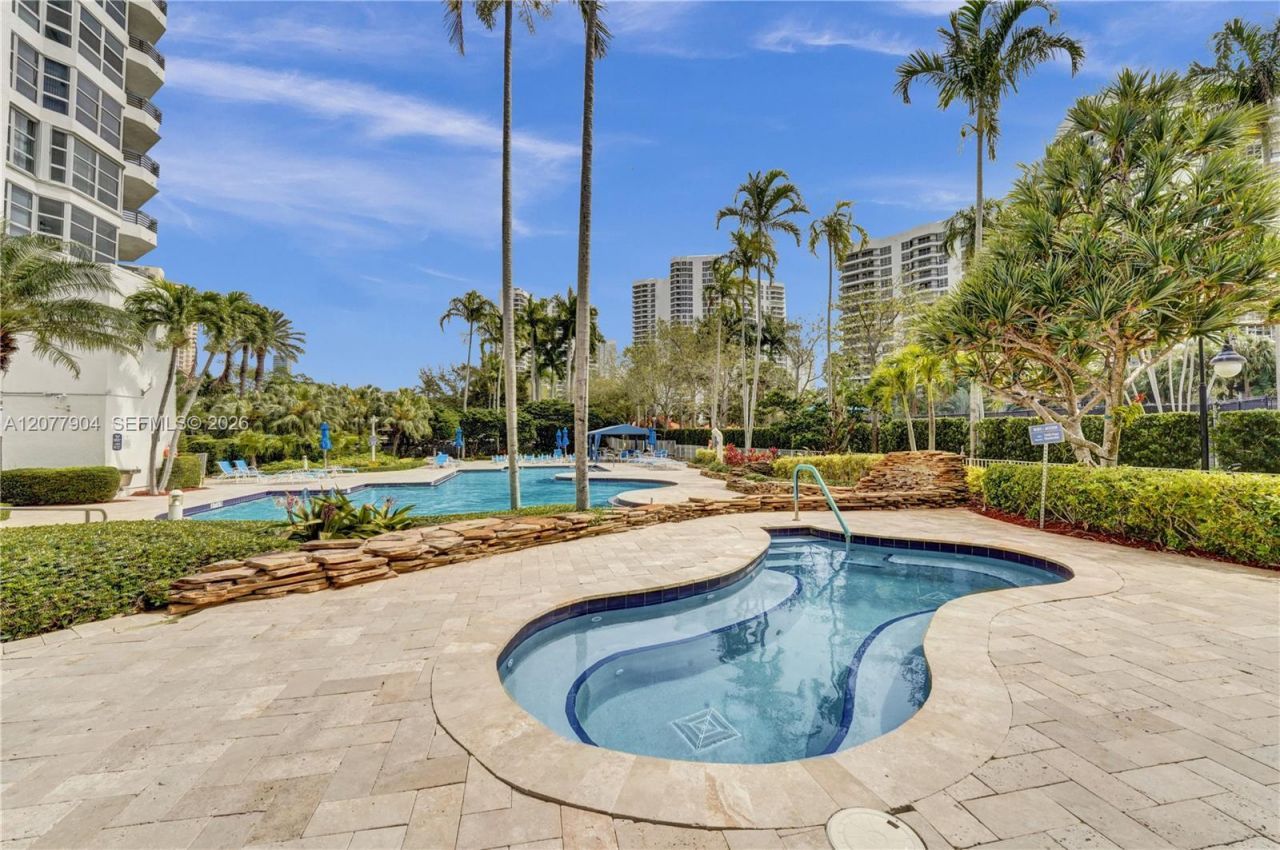 3500 Mystic Pointe Dr , Unit 2202, Aventura, FL 33180 Photo