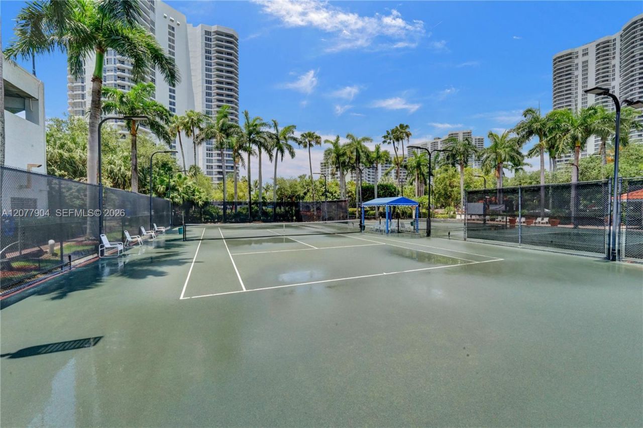 3500 Mystic Pointe Dr , Unit 2202, Aventura, FL 33180 Photo