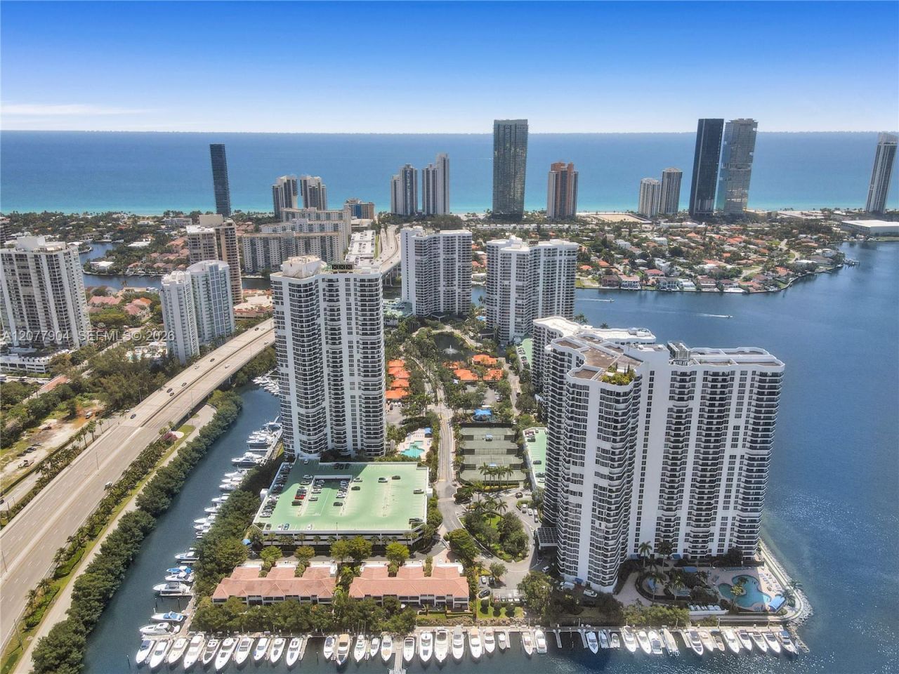 3500 Mystic Pointe Dr , Unit 2202, Aventura, FL 33180 Photo