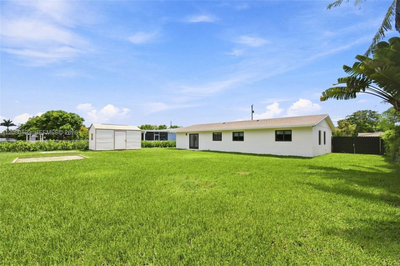9771 Bel Aire Dr , Cutler Bay, FL 33157 Photo