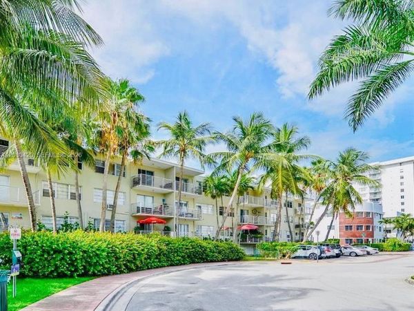 1441 Lincoln Rd , Unit 214, Miami Beach, FL 33139