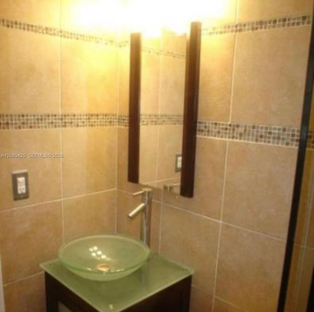 1441 Lincoln Rd , Unit 214, Miami Beach, FL 33139 Photo