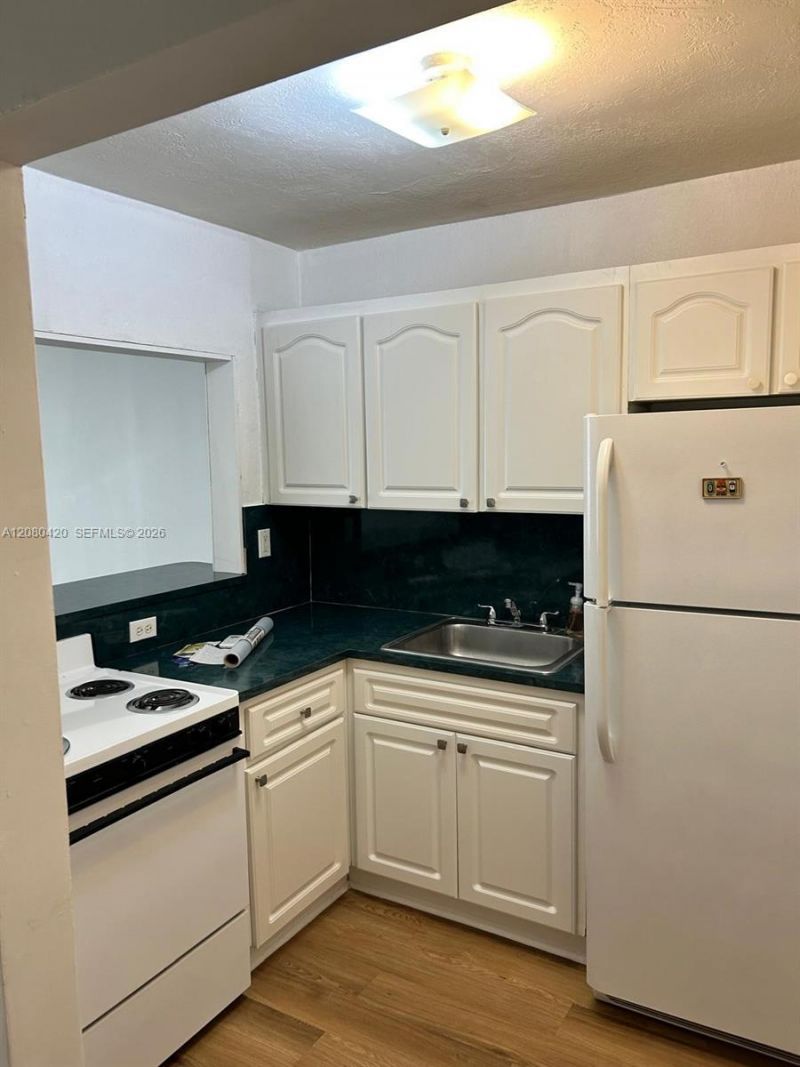 1441 Lincoln Rd , Unit 214, Miami Beach, FL 33139 Photo