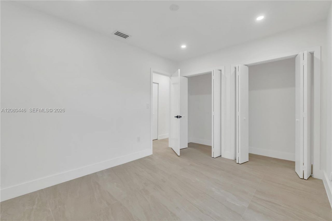 6235 SW 24th St , Miami, FL 33147 Photo