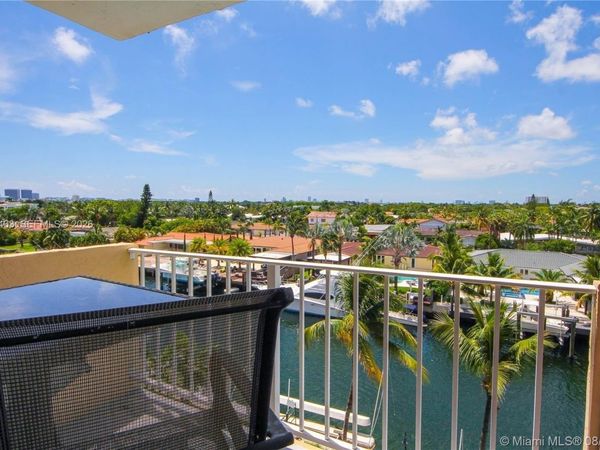 2350 NE 135th St, Unit 507, North Miami, FL 33181