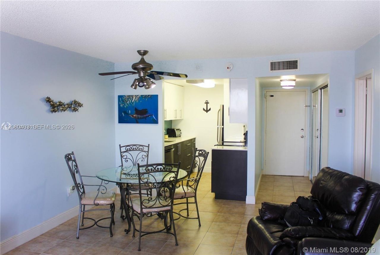 2350 NE 135th St, Unit 507, North Miami, FL 33181 Photo