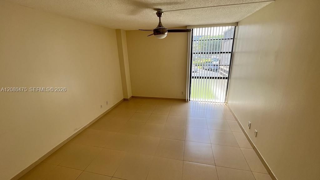 20500 W Country Club Dr , Unit 204, Aventura, FL 33180 Photo