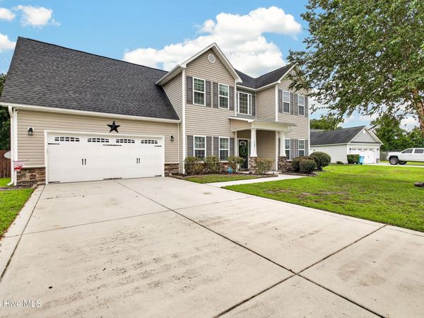 129 Prelude Drive, Richlands, NC 28574