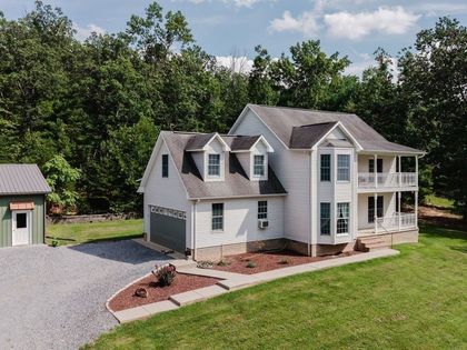 19806 HUCKLEBERRY RD Elkton, VA 22827