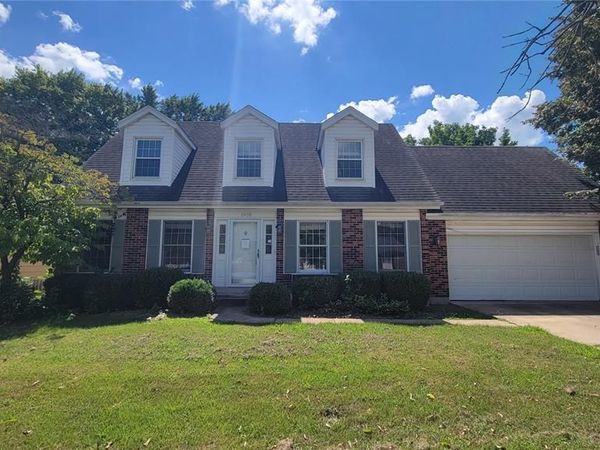 1978 Acorn Trail Drive , Florissant, MO 63031