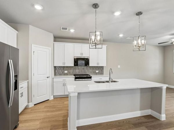 2717 Kobuk Drive, Corinth, TX 76210