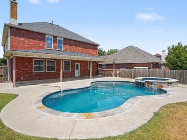 5400 Sonoma Drive, Fort Worth, TX 76244