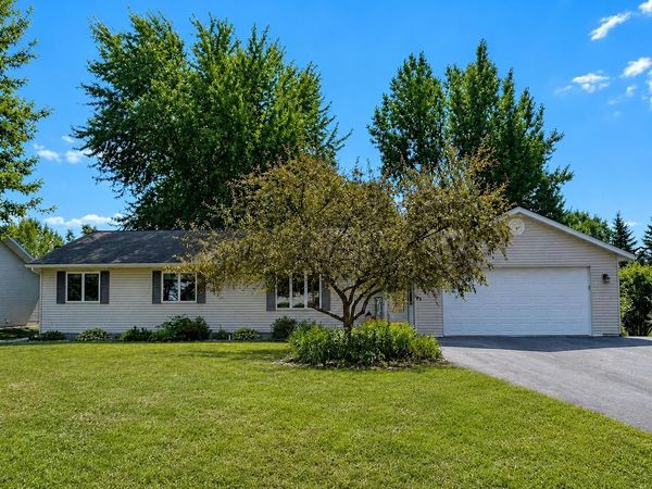 600 W 11TH STREET, Marshfield, WI 54449
