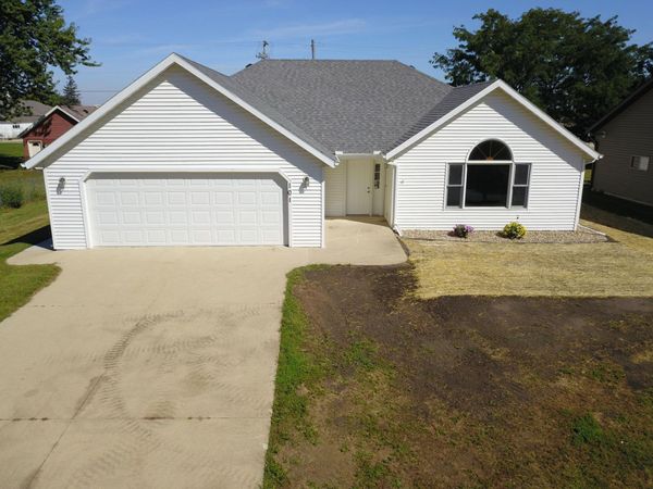 101 7th Street NE, Kasson, MN 55944