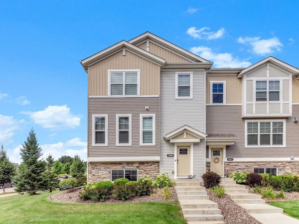 7689 Anthony Point , Victoria, MN 55386