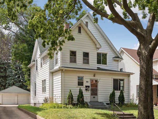 628 4th Street NE, Minneapolis, MN 55413