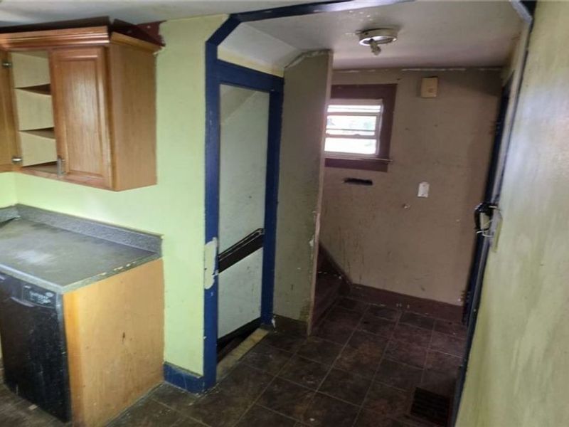 16516 Lipton Avenue , Cleveland, OH 44128 Photo 12