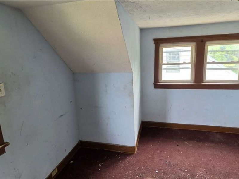 16516 Lipton Avenue , Cleveland, OH 44128 Photo 14