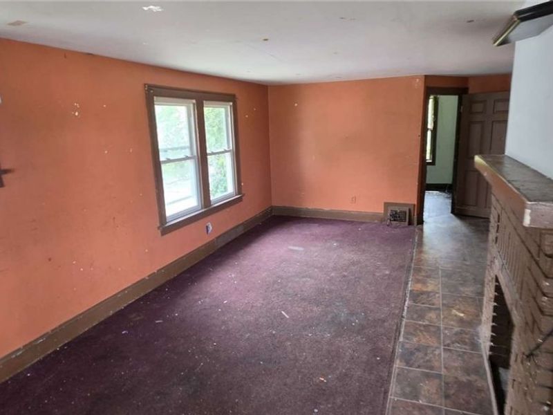16516 Lipton Avenue , Cleveland, OH 44128 Photo 5