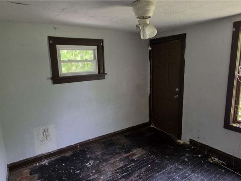 16516 Lipton Avenue , Cleveland, OH 44128 Photo 6