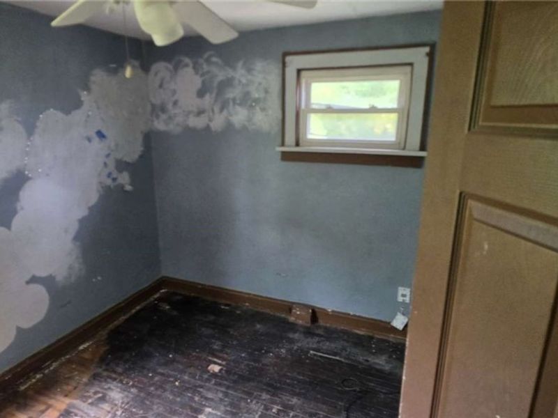 16516 Lipton Avenue , Cleveland, OH 44128 Photo 9