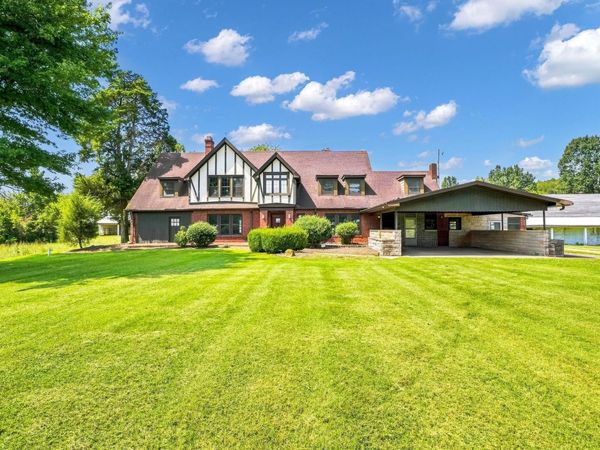 11000 Old State Road, Evansville, IN 47711