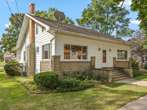 122 E Elm Street, Carson City, MI 48811