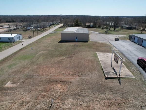 919 W Broadway Avenue, Seminole, OK 74868