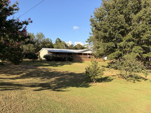 2073 Mississippi 30, Dumas, MS 38625
