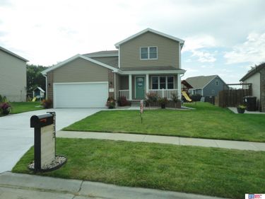113 W 9th Street, Hickman, NE 68372