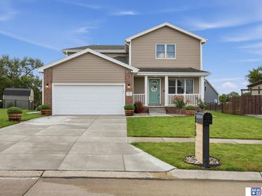 113 W 9th Street, Hickman, NE 68372