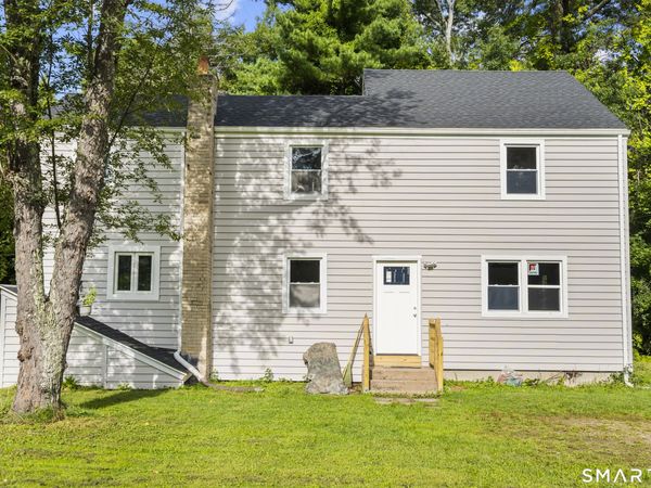 16 Griffin South, Bloomfield, CT 06002