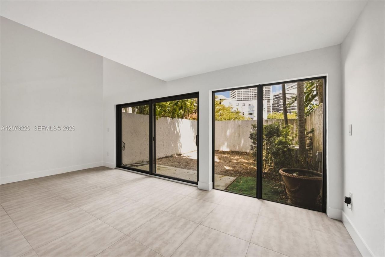 3233 Mary St, Unit 4, Coconut Grove, FL 33133 Photo