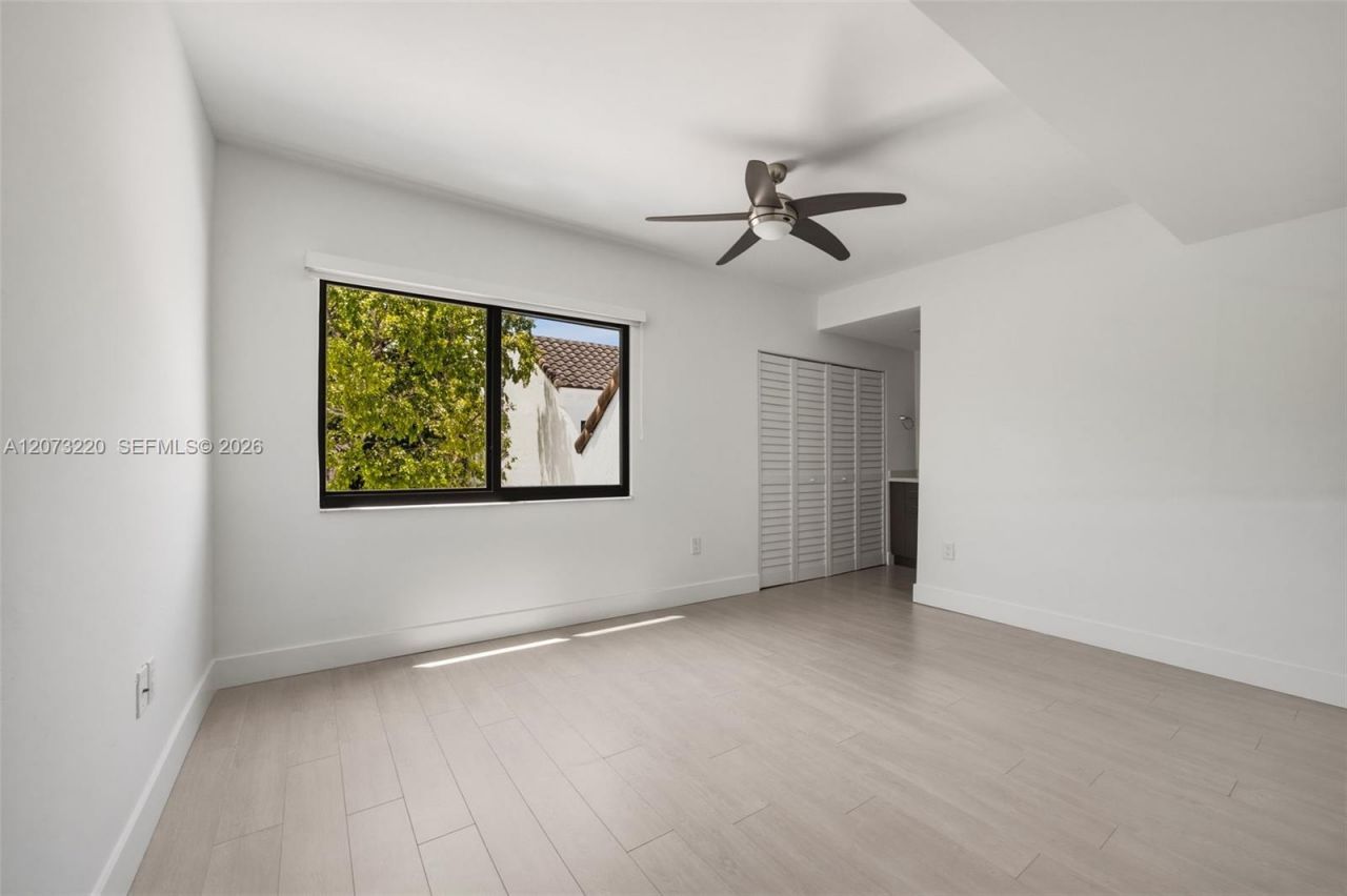 3233 Mary St, Unit 4, Coconut Grove, FL 33133 Photo