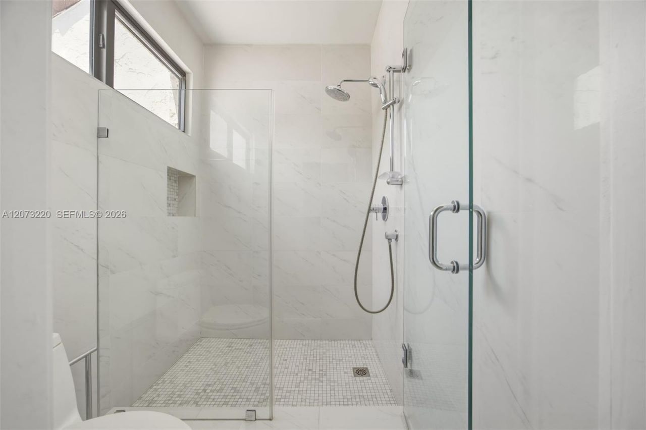 3233 Mary St, Unit 4, Coconut Grove, FL 33133 Photo