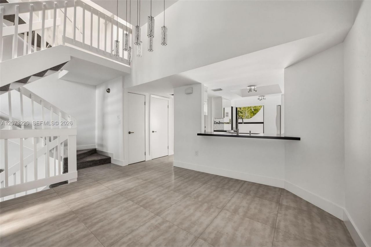 3233 Mary St, Unit 4, Coconut Grove, FL 33133 Photo
