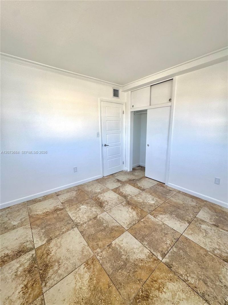 1020 SW 7 Th , Unit 9, Miami, FL 33130 Photo