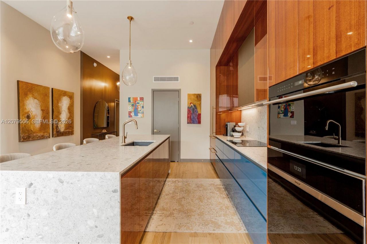 2678 Tigertail Ave , Unit 202, Miami, FL 33133 Photo