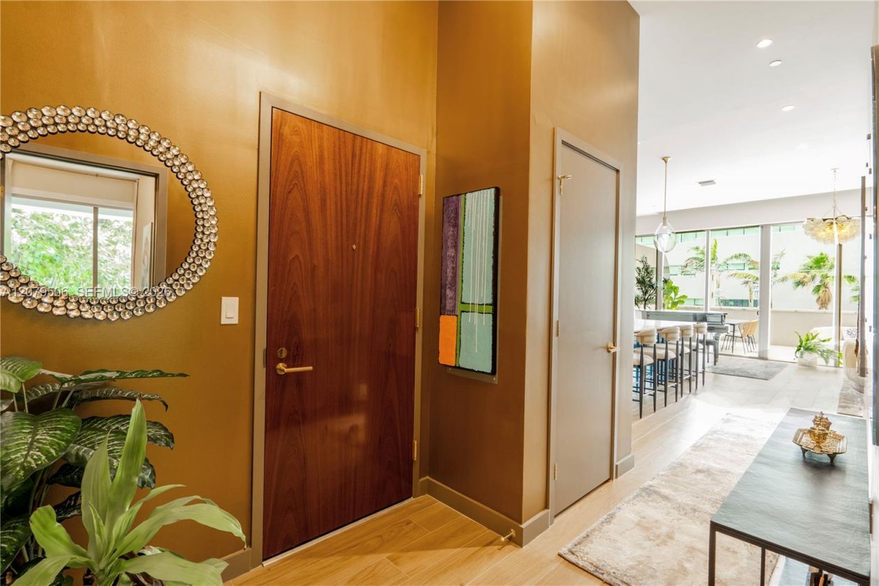 2678 Tigertail Ave , Unit 202, Miami, FL 33133 Photo