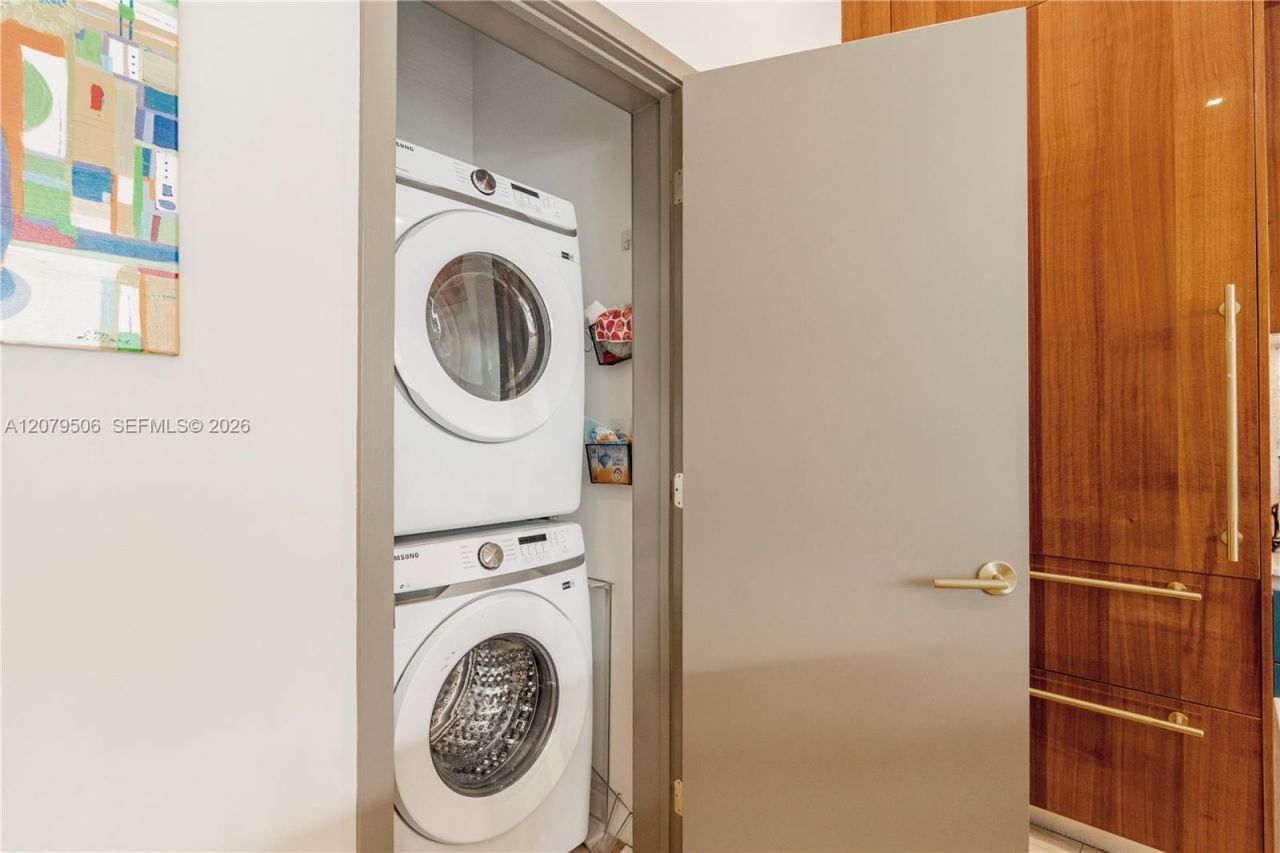 2678 Tigertail Ave , Unit 202, Miami, FL 33133 Photo