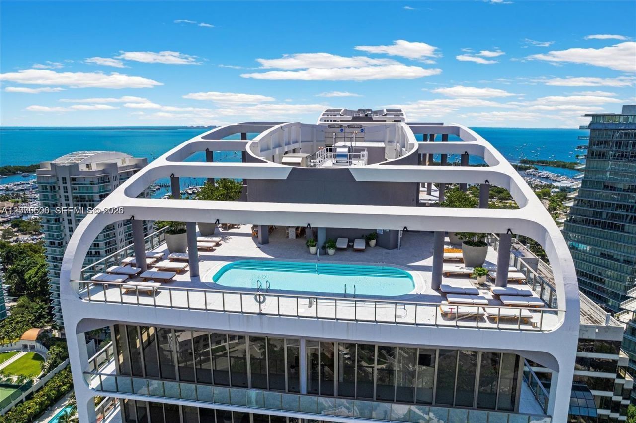 2678 Tigertail Ave , Unit 202, Miami, FL 33133 Photo