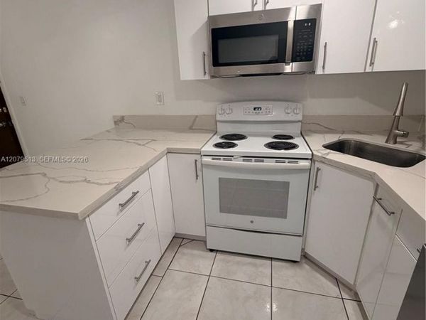 4715 NW 7th St , Unit 108-2, Miami, FL 33126