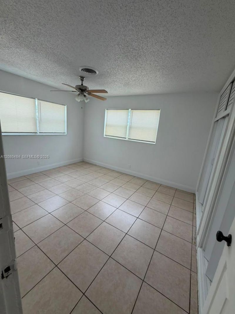 6111 NW 17th Ct, Sunrise, FL 33313 Photo