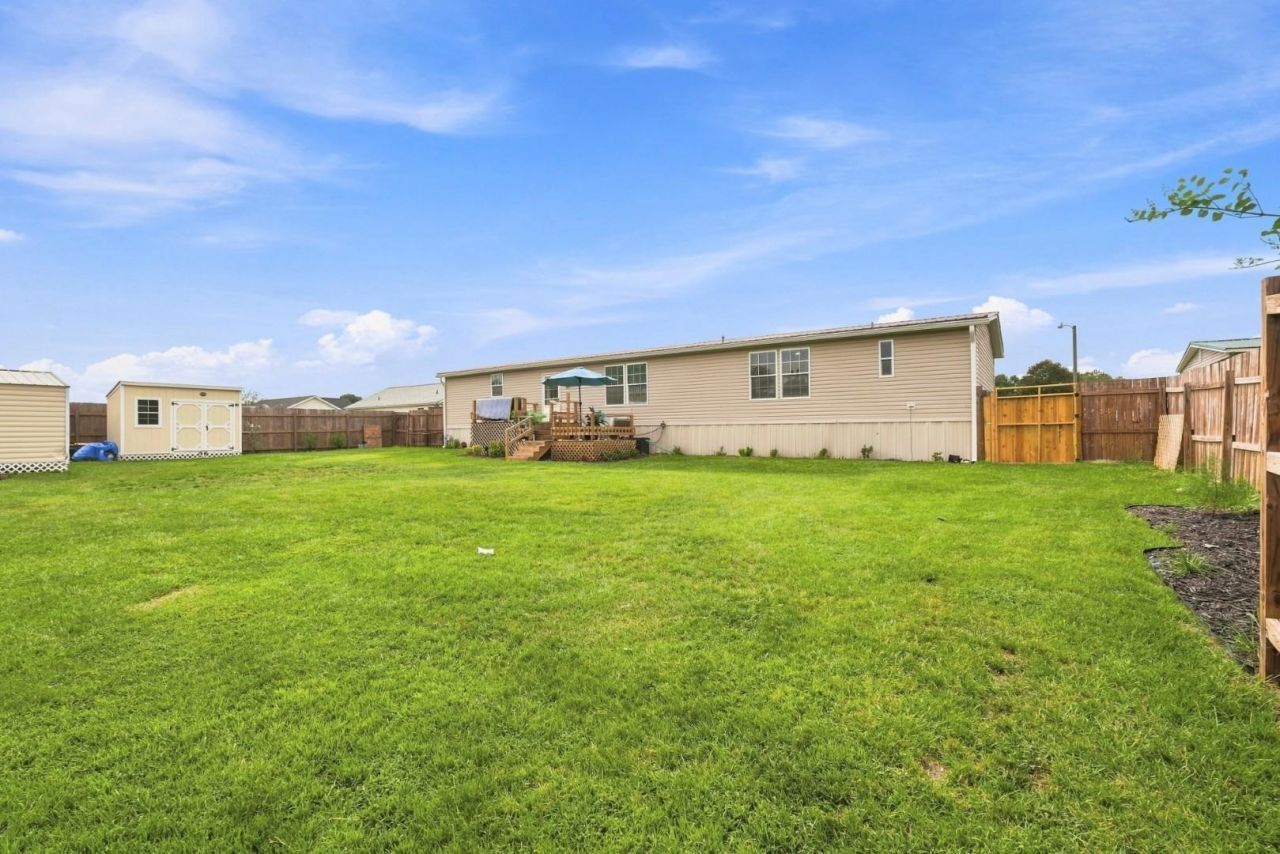6284 Donahue Dr.  Photo 16