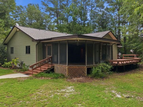 6001 Mainsail Point Road, Oriental, NC 28571