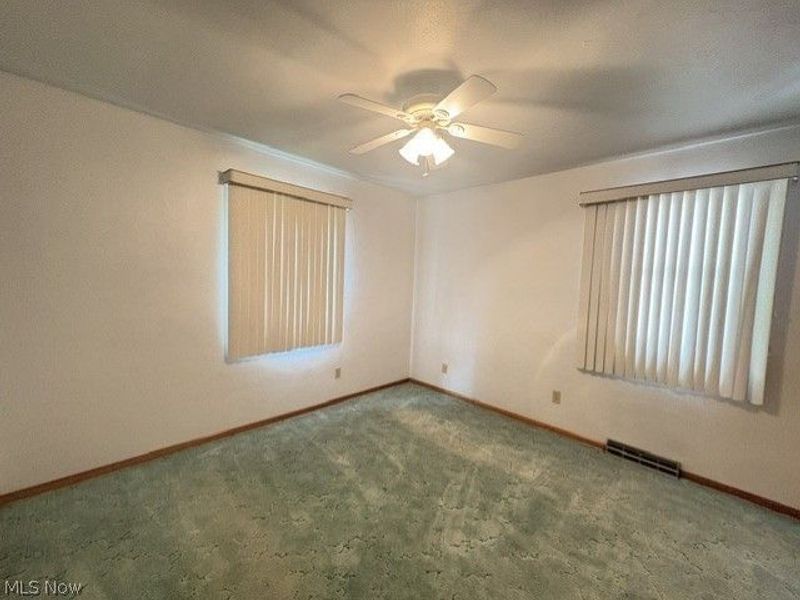 127 Stuart Drive, Wintersville, OH 43953 Photo 14