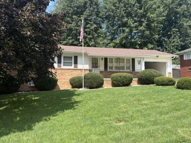 127 Stuart Drive, Wintersville, OH 43953 Photo 2