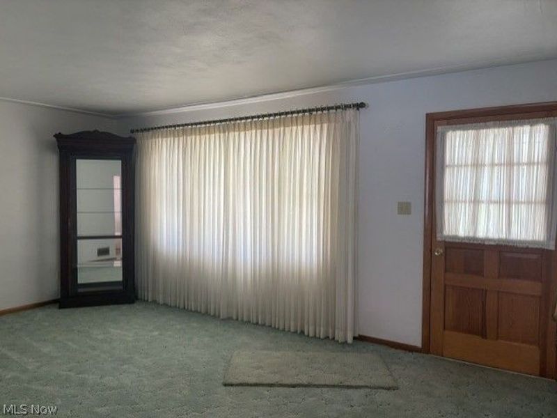 127 Stuart Drive, Wintersville, OH 43953 Photo 5
